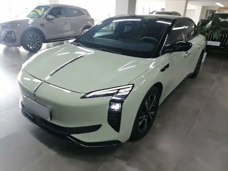 Hongqi EH7, 2024