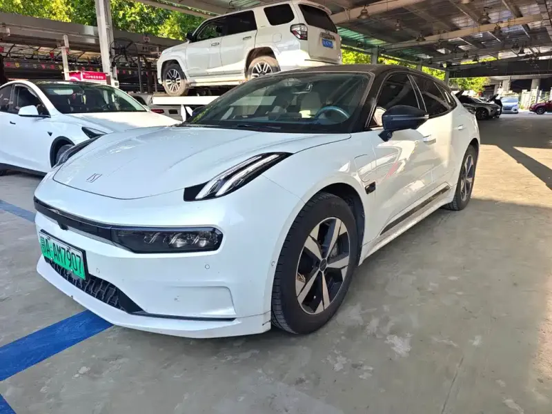 Zeekr 001, 2023