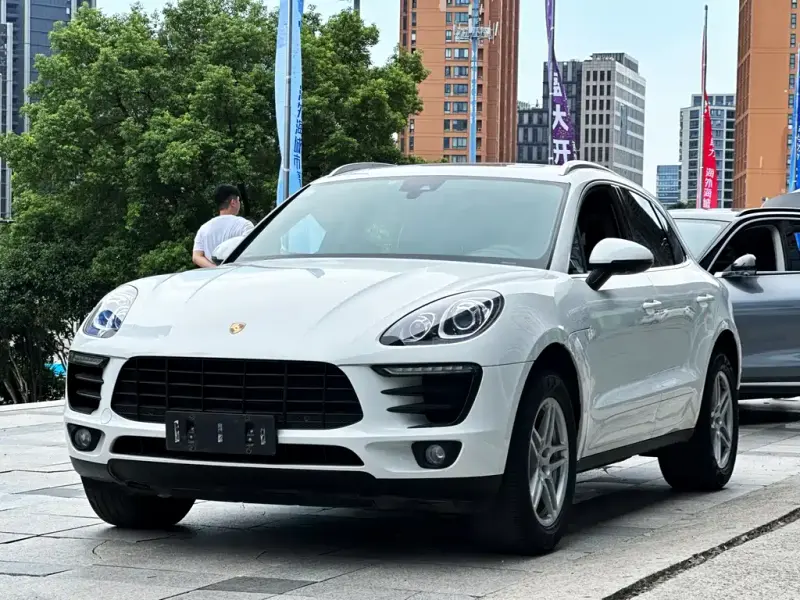 Porsche Macan, 2018 — фото 1