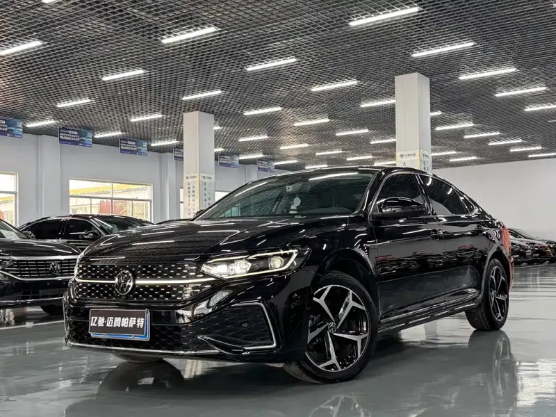 Volkswagen Passat, 2024