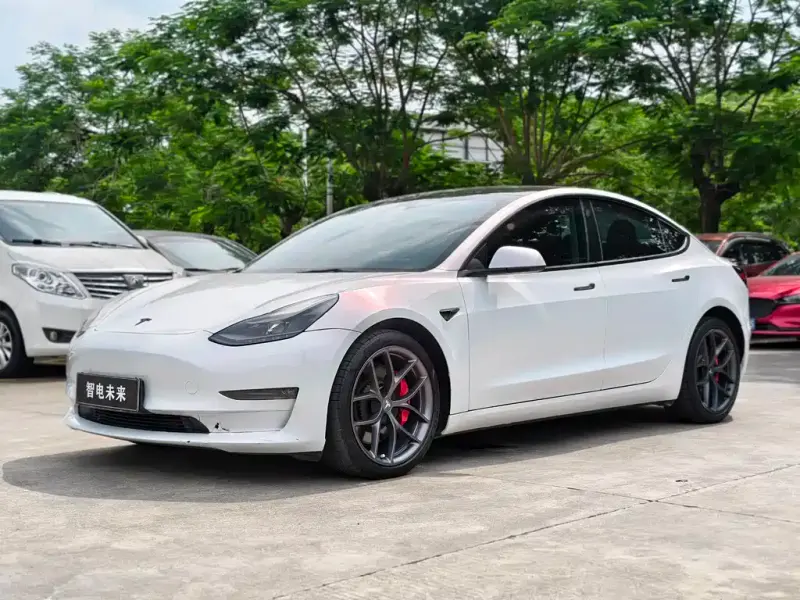 Tesla Model 3, 2021
