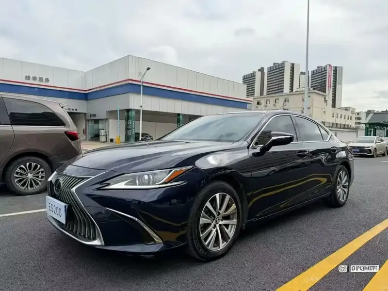 Lexus ES, 2019