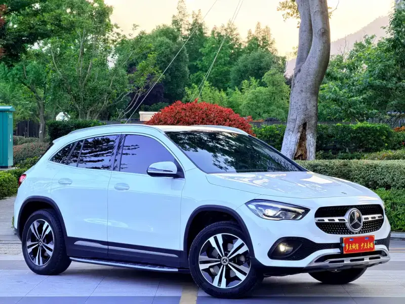 Mercedes-Benz GLA, 2022 — фото 1