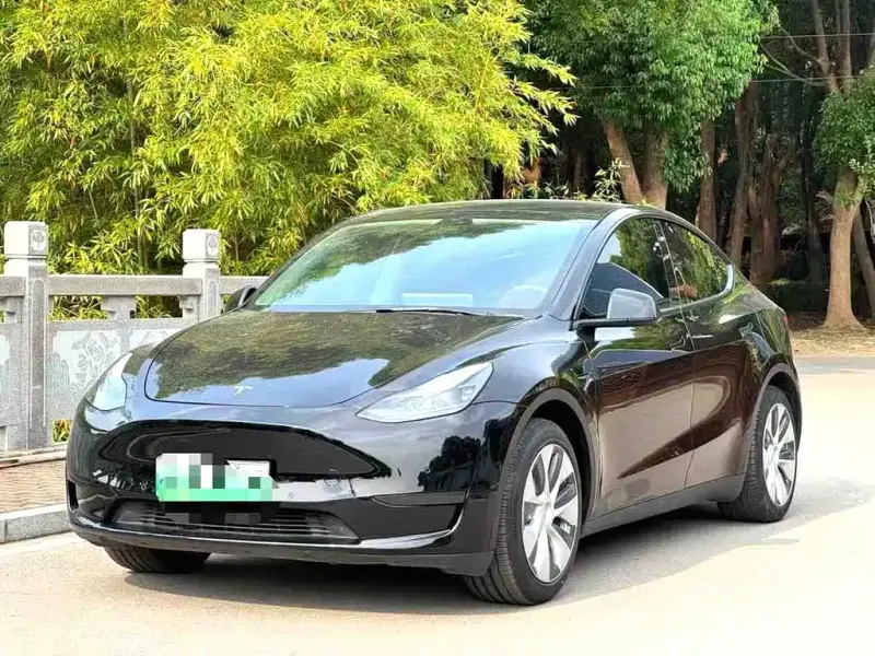 Tesla Model Y, 2023
