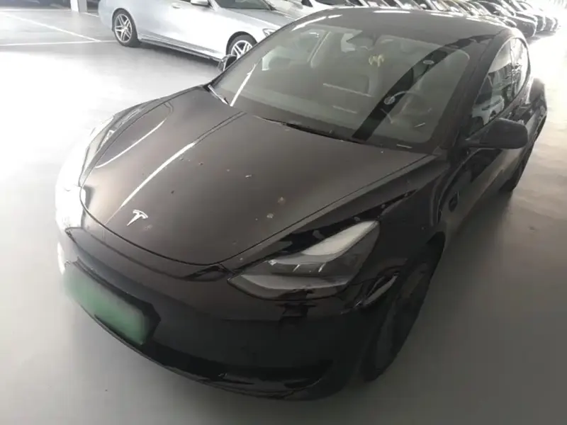 Tesla Model 3, 2022