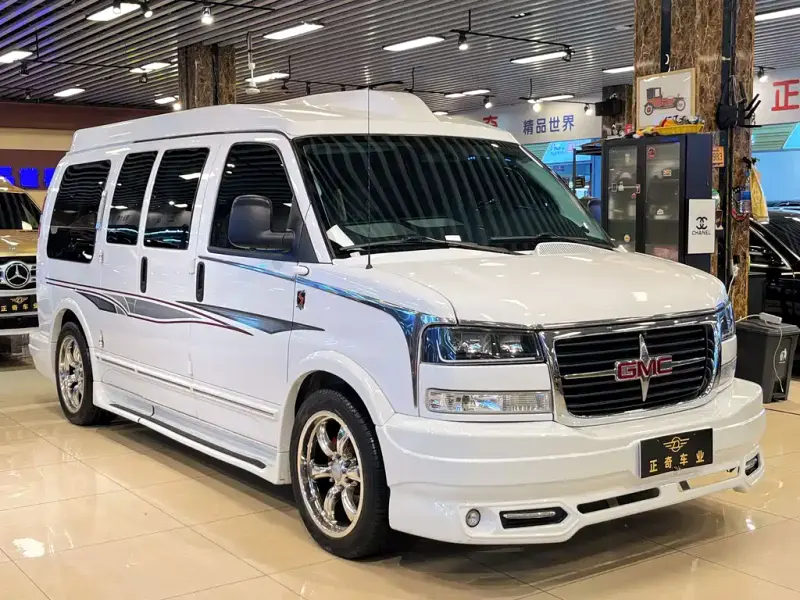 GMC Savana, 2013