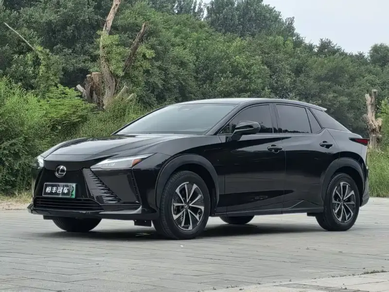 Lexus RZ, 2024