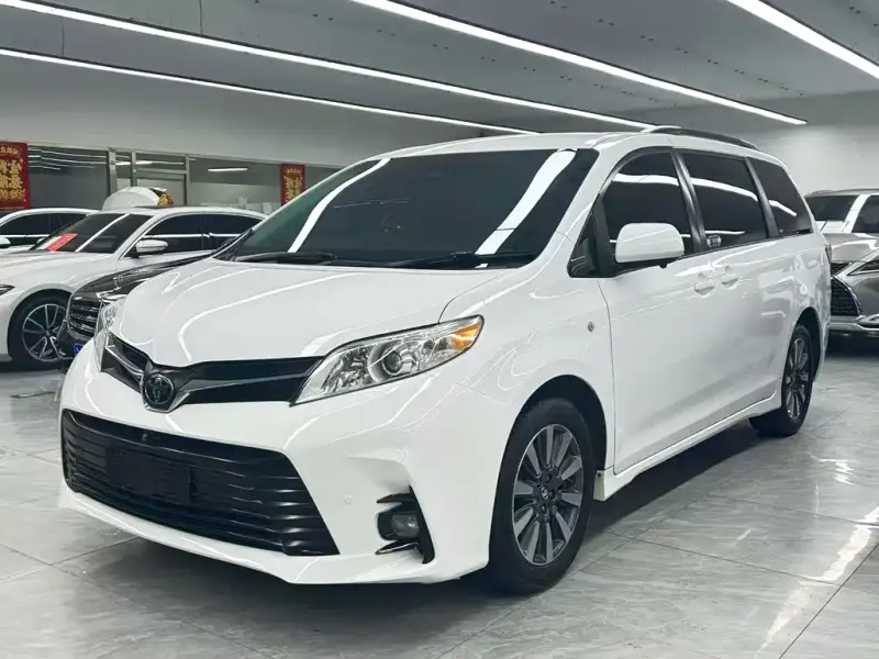 Toyota Sienna, 2018