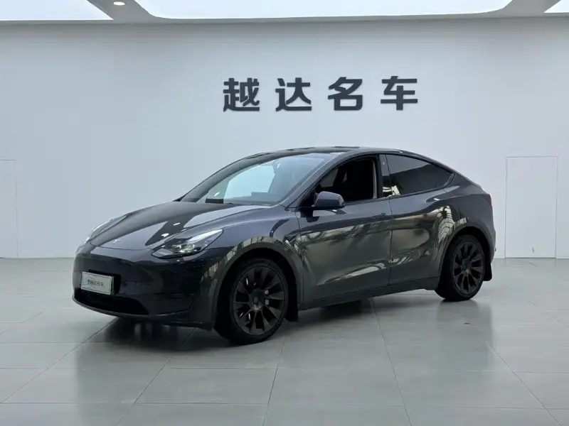 Tesla Model Y, 2022