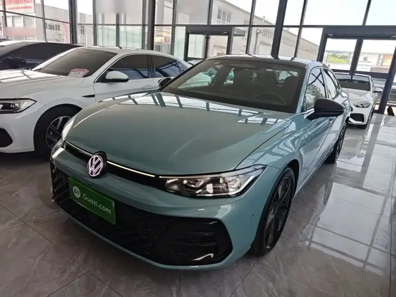 Volkswagen Passat, 2024