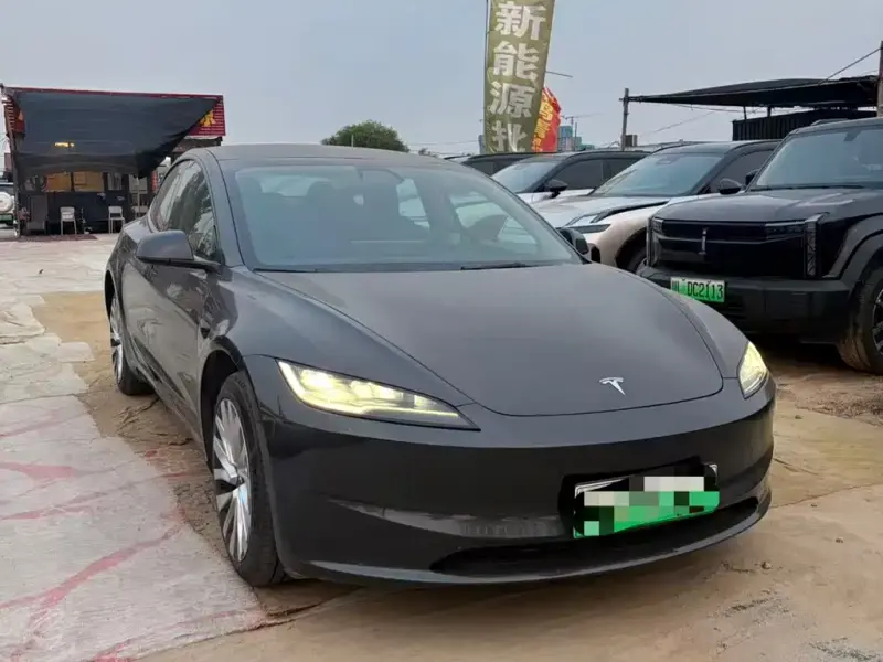 Tesla Model 3, 2024