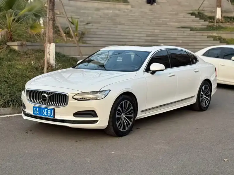 Volvo S90, 2023