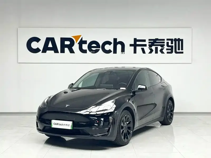 Tesla Model Y, 2022
