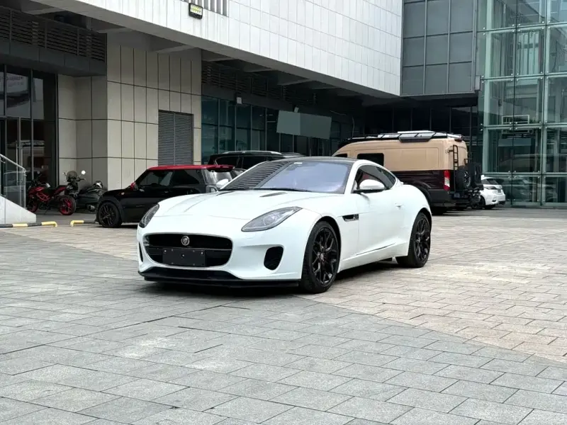 Jaguar F-TYPE, 2018