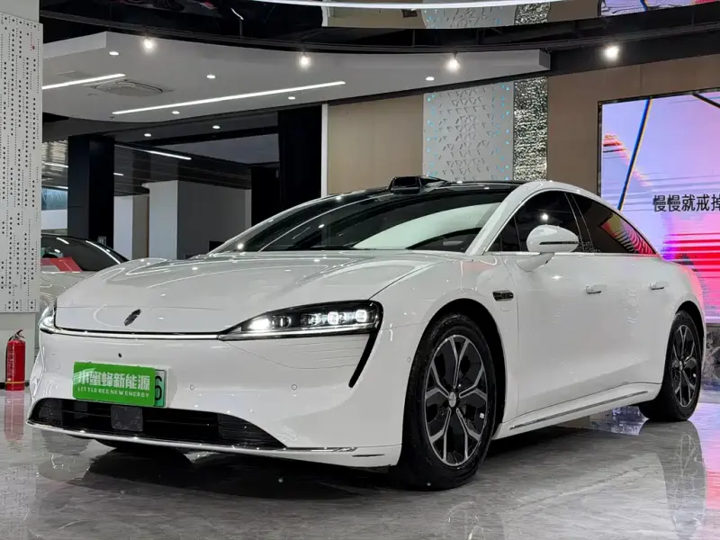 Luxeed Zhijie S7, 2025