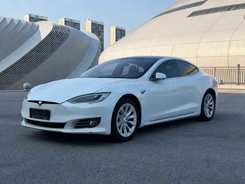 Tesla Model S, 2019