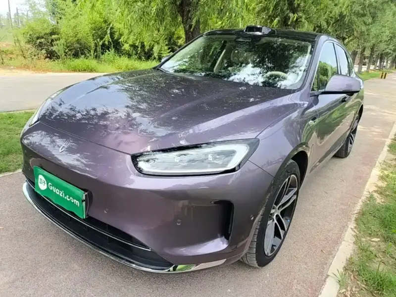 AITO M5, 2025