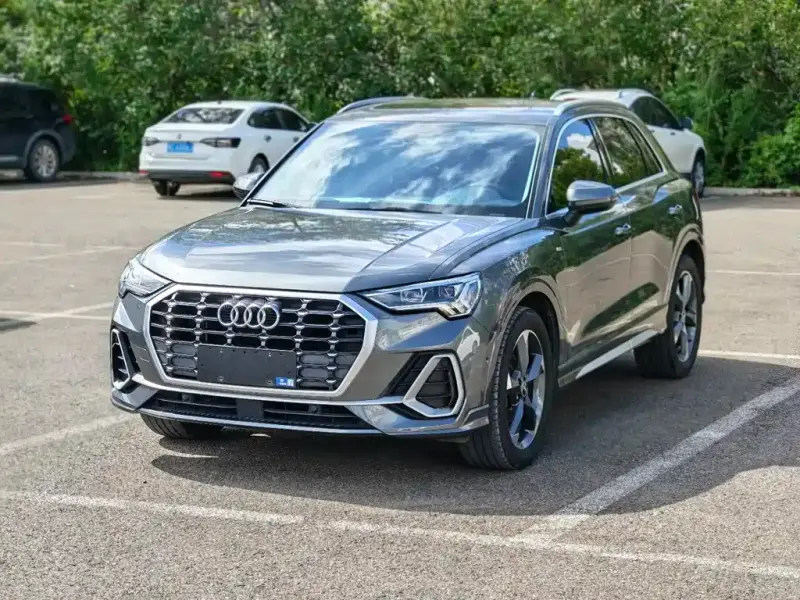 Audi Q3, 2022