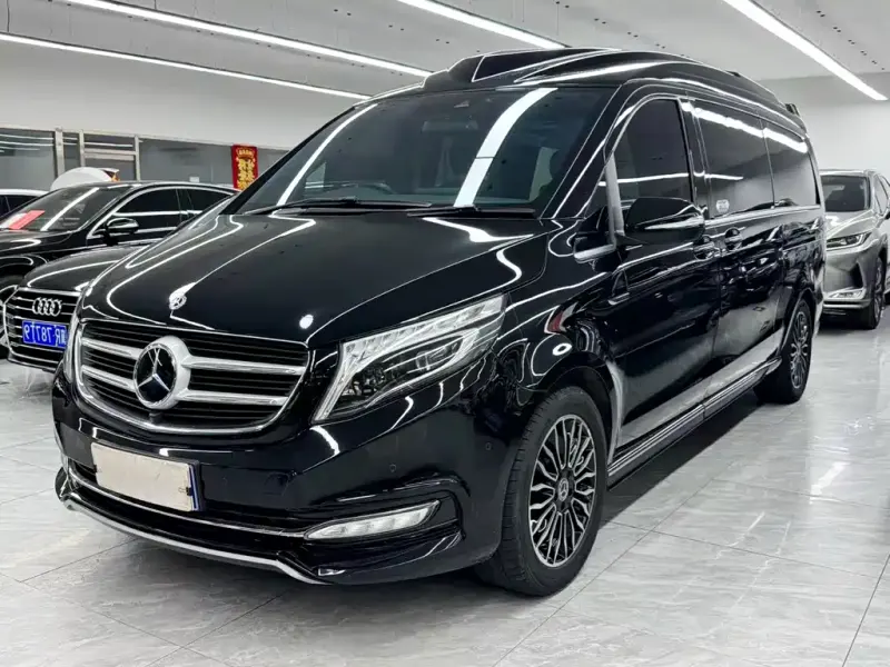 Mercedes-Benz V-Class, 2019 — фото 1
