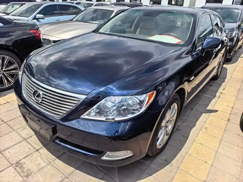 Lexus LS, 2008
