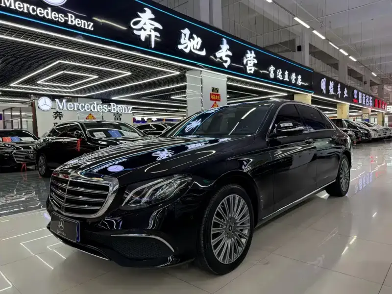 Mercedes-Benz E-Class, 2020 — фото 1