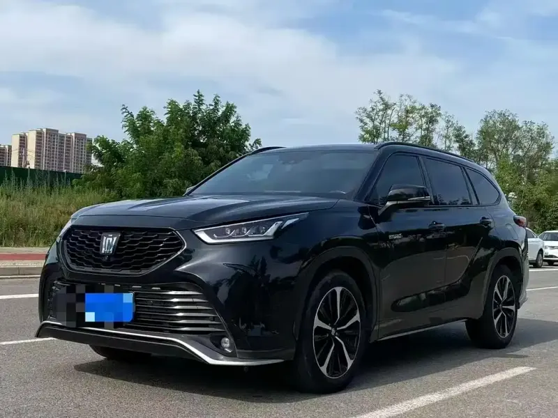 Toyota Crown Kluger, 2022