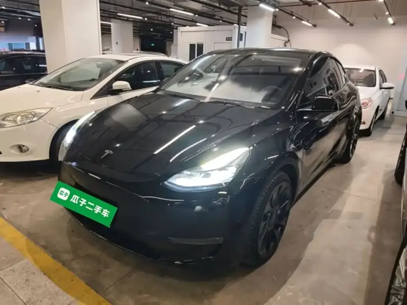 Tesla Model Y, 2023
