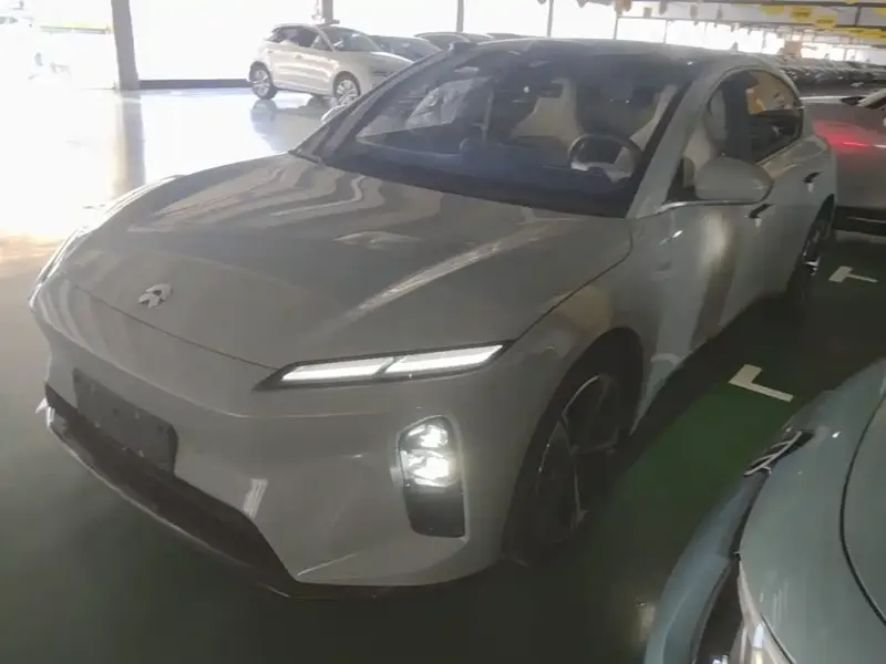 NIO ET5, 2025