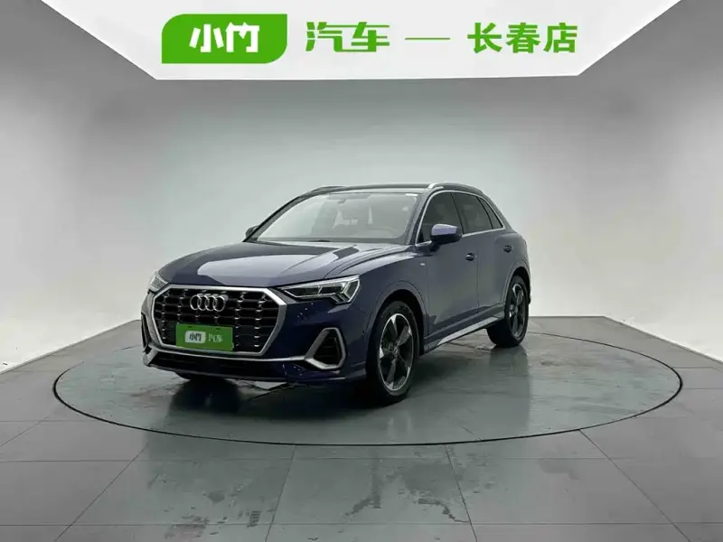 Audi Q3, 2022