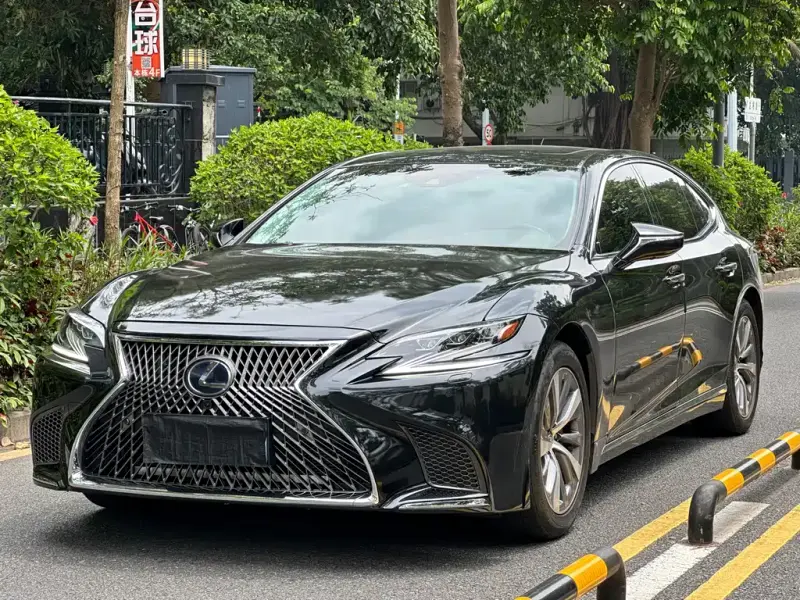 Lexus LS, 2018