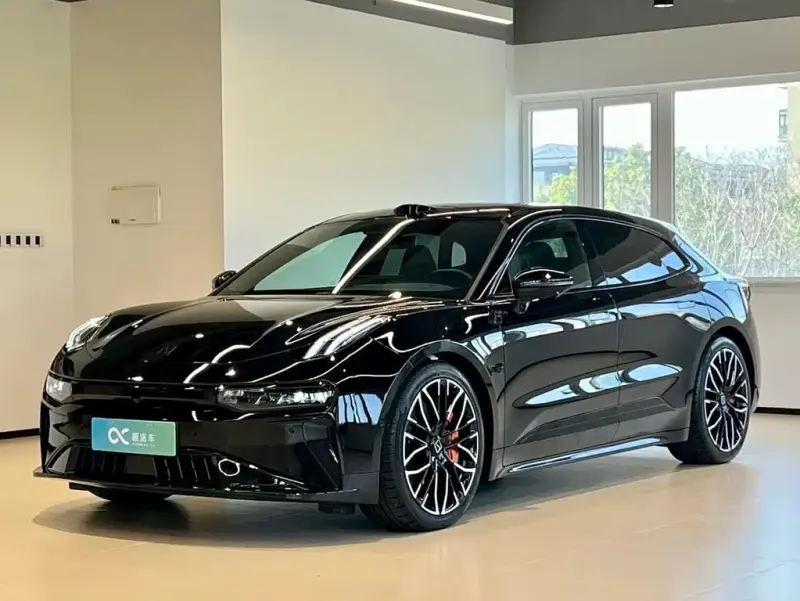 Zeekr 001, 2025
