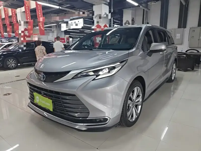 Toyota Sienna, 2023