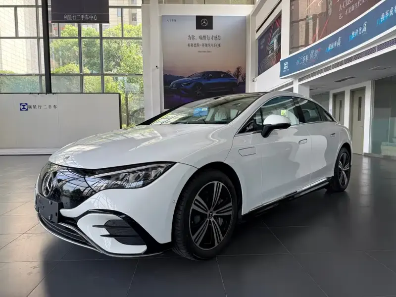 Mercedes-Benz EQE, 2025