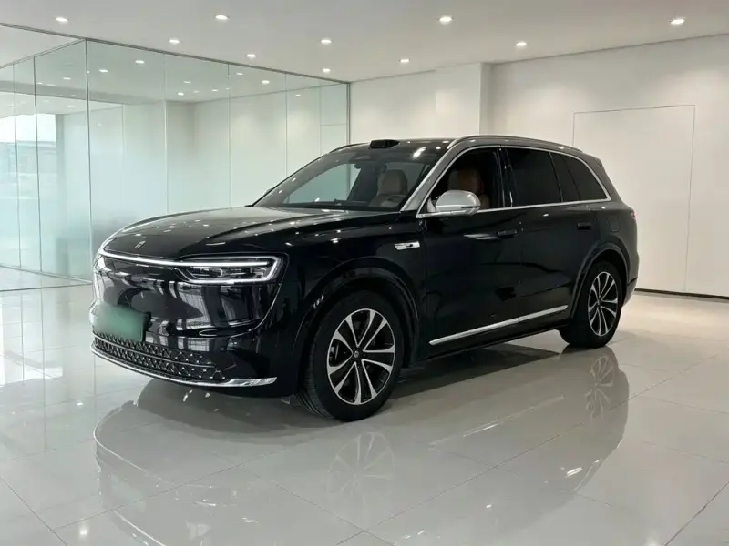 AITO M7, 2025