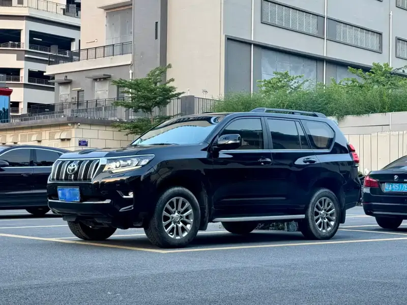 Toyota Prado, 2018 — фото 1