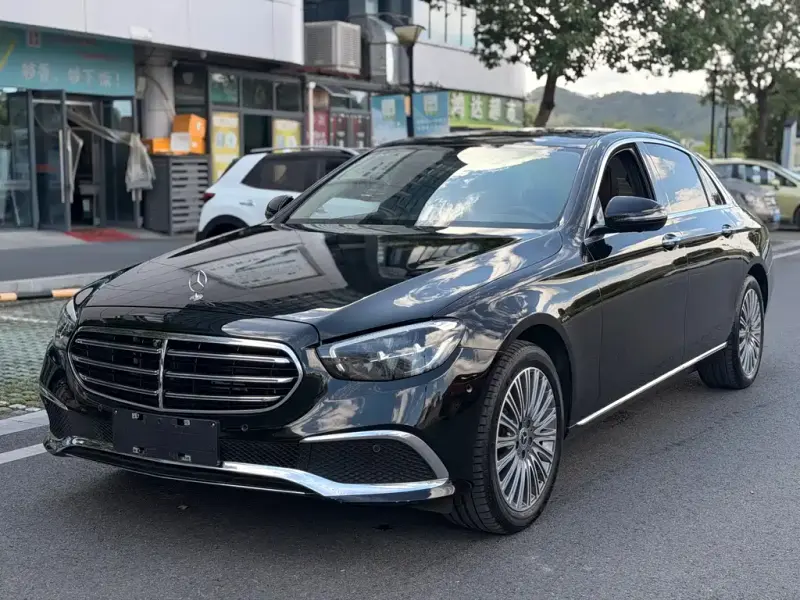 Mercedes-Benz E-Class, 2023 — фото 1