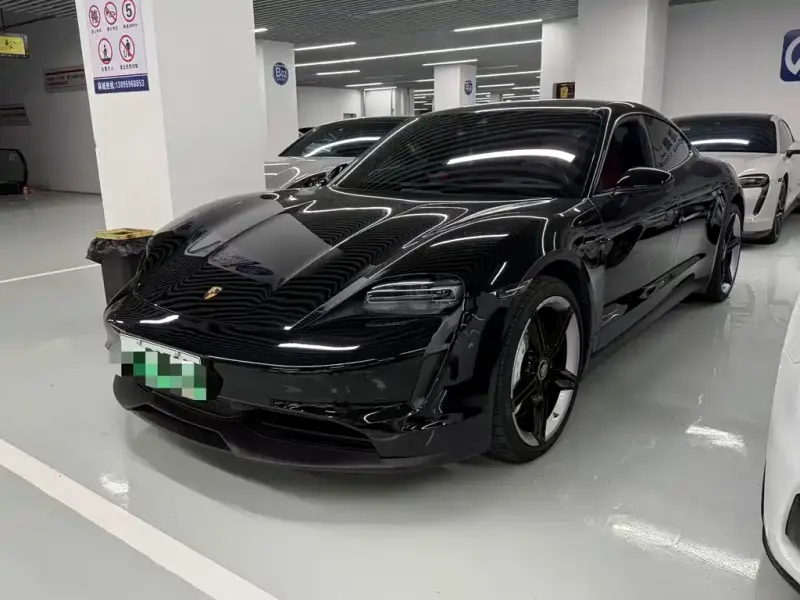 Porsche Taycan, 2020