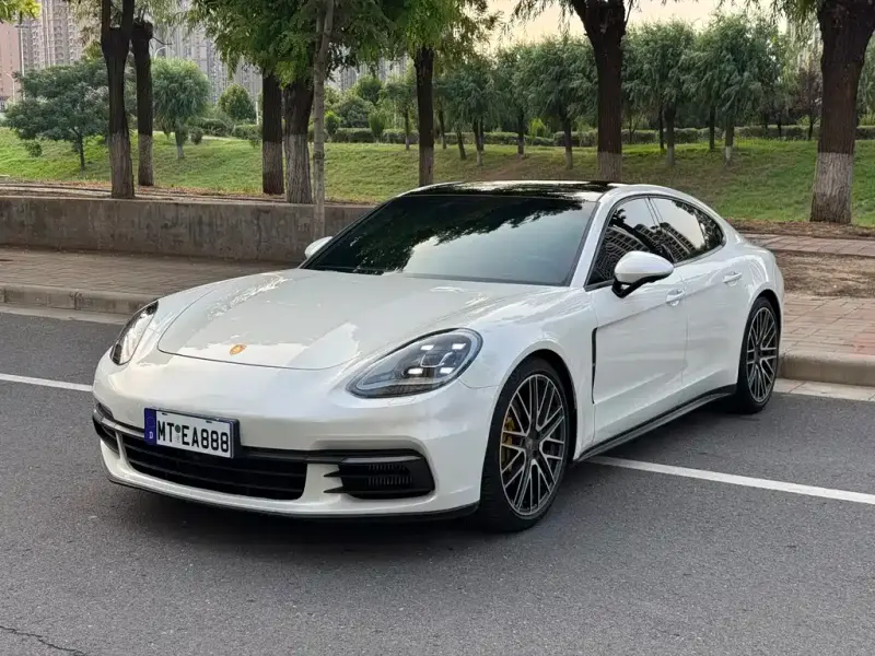 Porsche Panamera, 2020
