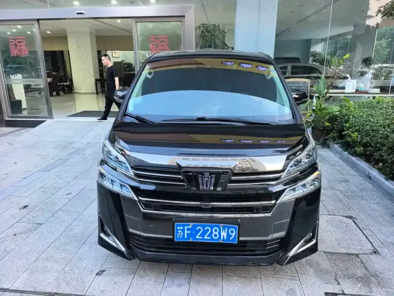 Toyota Vellfire, 2022