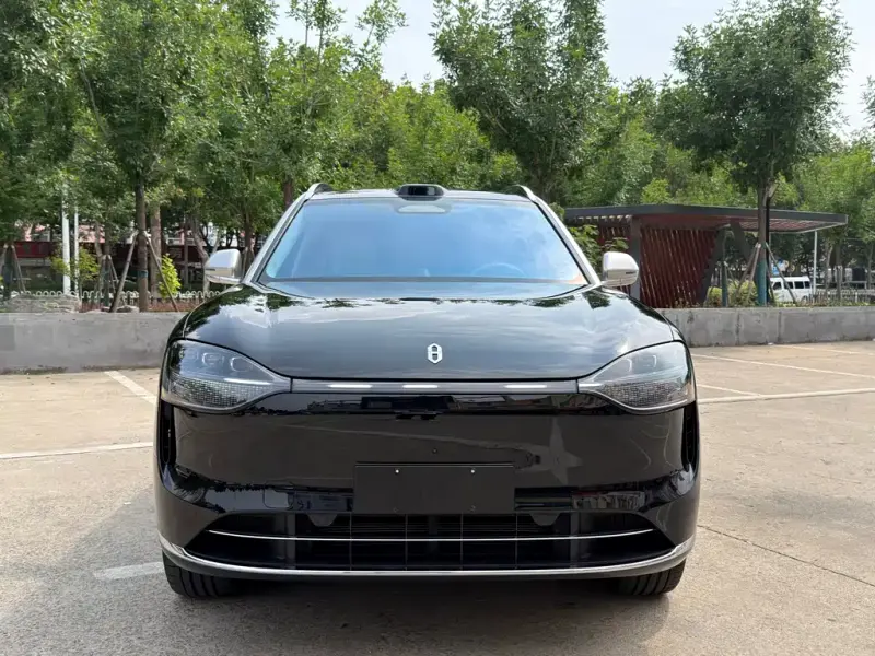 AITO M9, 2025