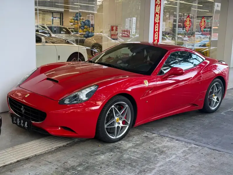 Ferrari California T, 2010