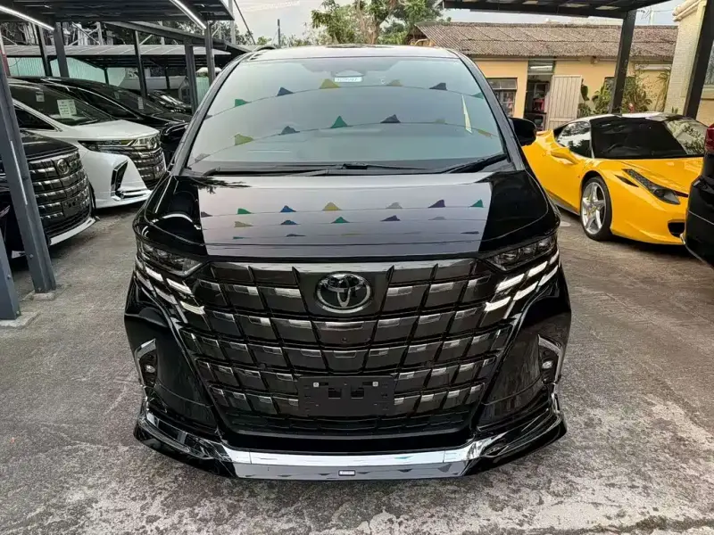 Toyota Alphard, 2024