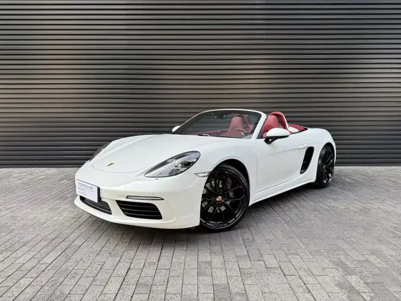Porsche 718, 2025