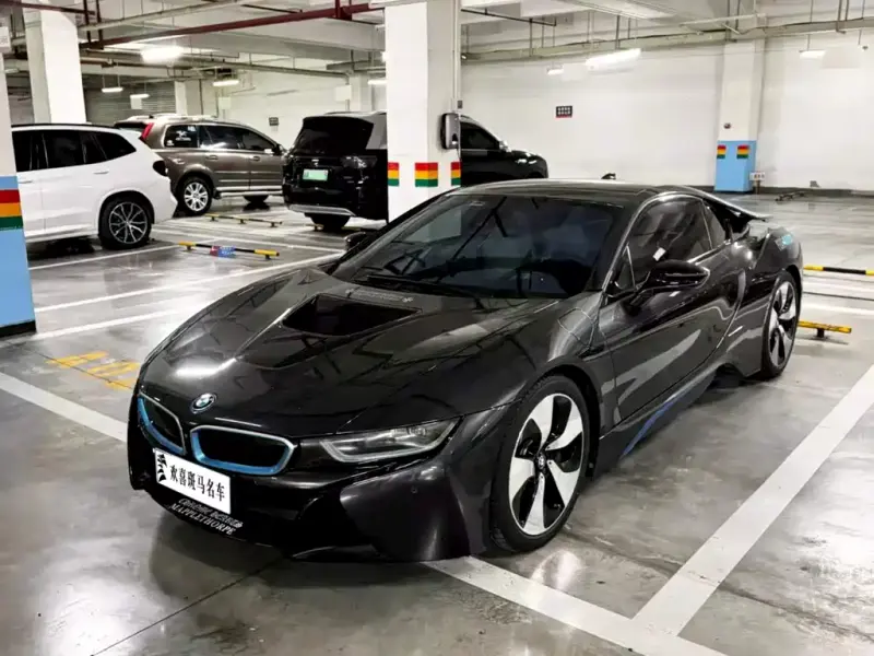 BMW i8, 2018