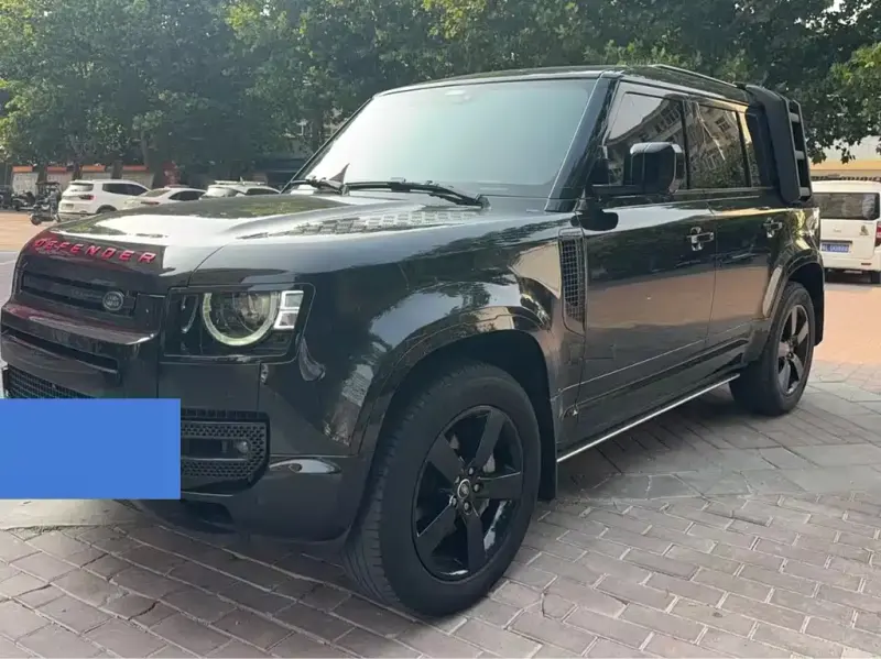 Land Rover Defender, 2023