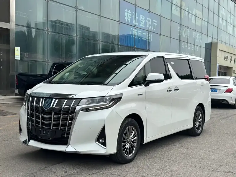 Toyota Alphard, 2023