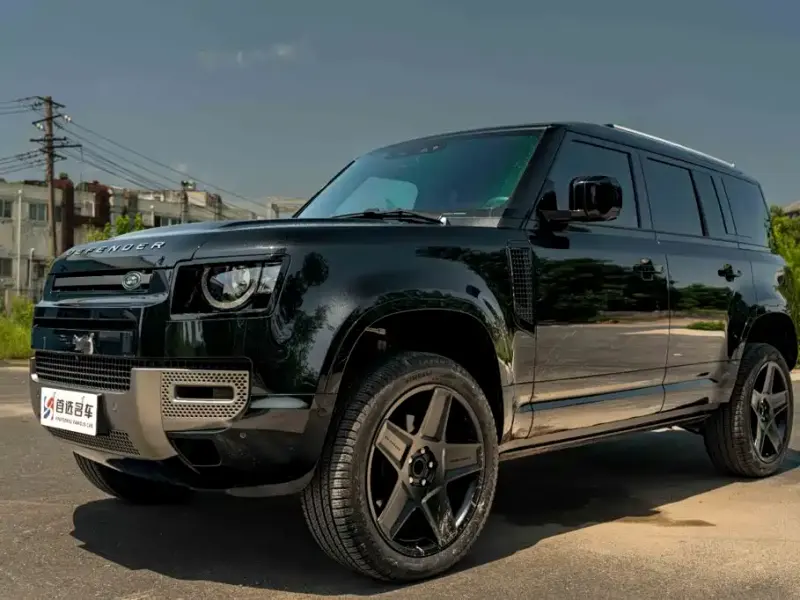 Land Rover Defender, 2025