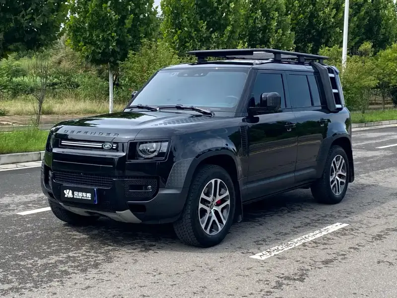 Land Rover Defender, 2023