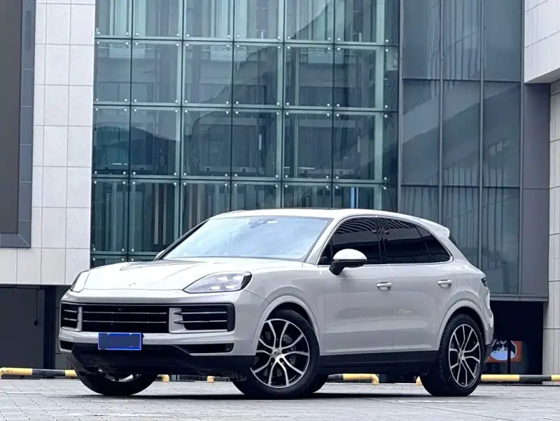 Porsche Cayenne, 2023 — фото 1