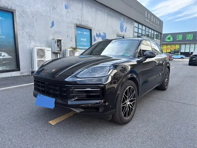 Porsche Cayenne, 2025